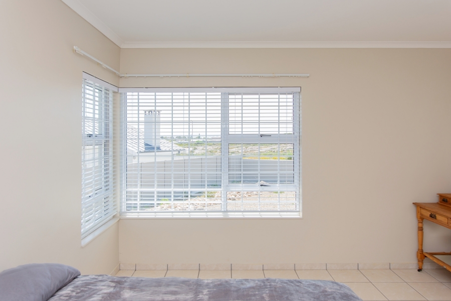 3 Bedroom Property for Sale in Middedorp Western Cape